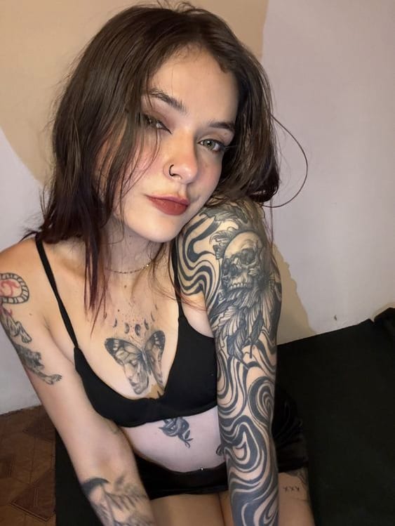 Créatrice OnlyFans ブルネット