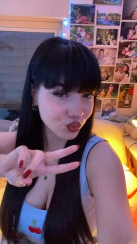 Elodie OnlyFans ヤング 4